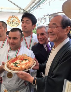 caputo-cup-in-giappone-il-sindaco-di-kyoto-daisaku-kadokawa-con-carmine-caputo-e-davide-civitiello